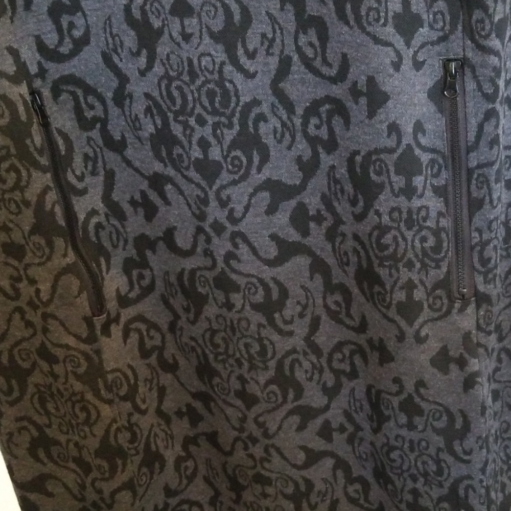 Dress - Picture 2 of 7
